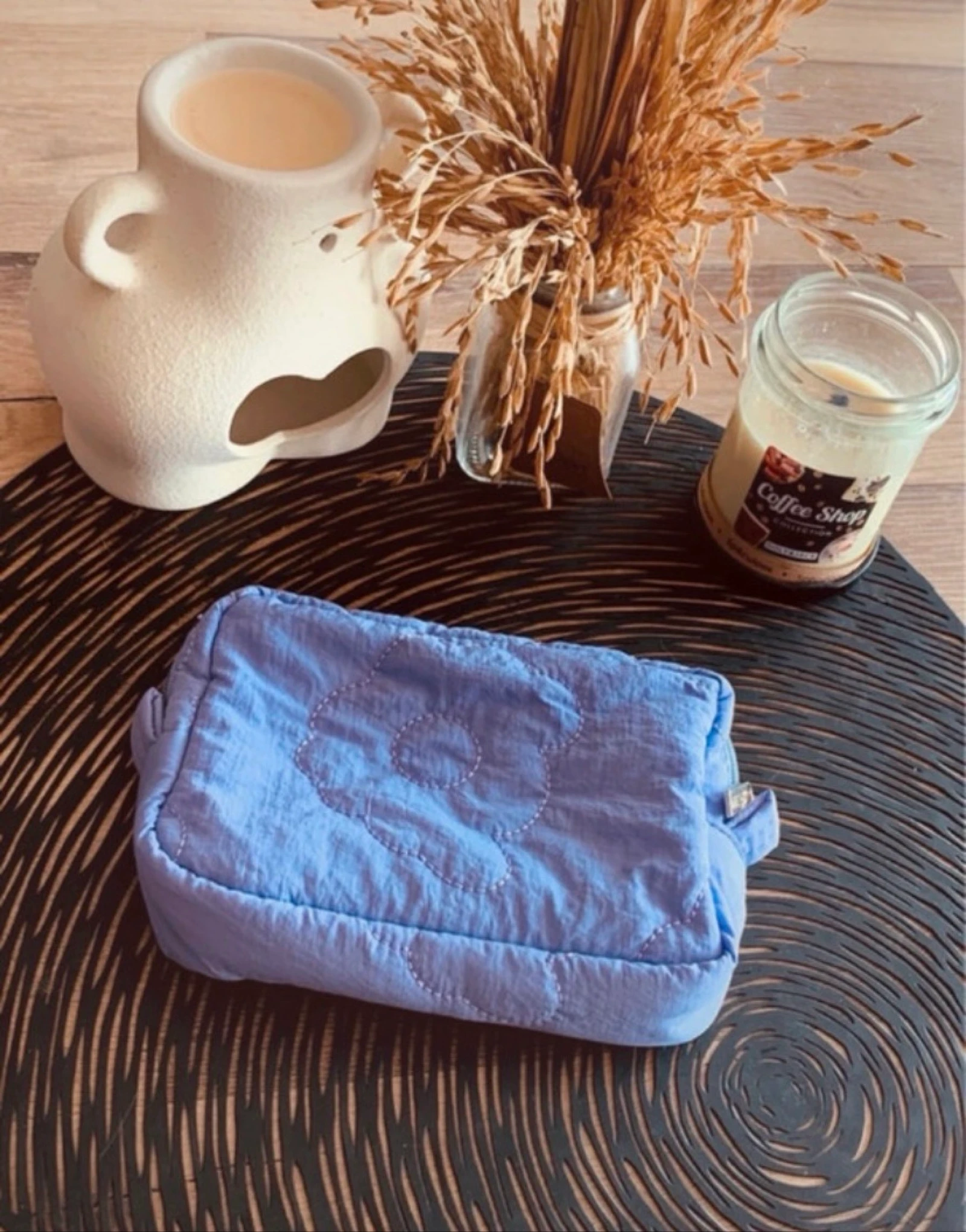 Estuche de maquillaje con flores violetas – photo 2